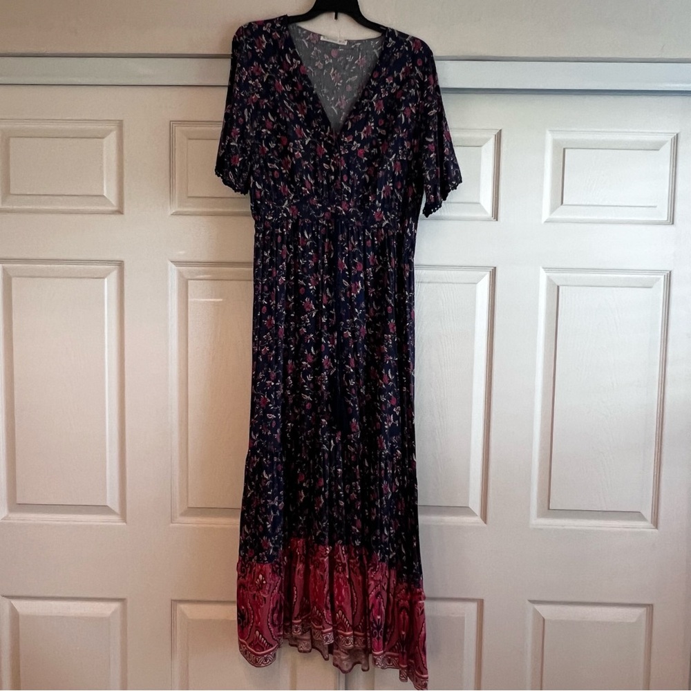 Amazon - Floral V-Neck Midi Dress - Size L